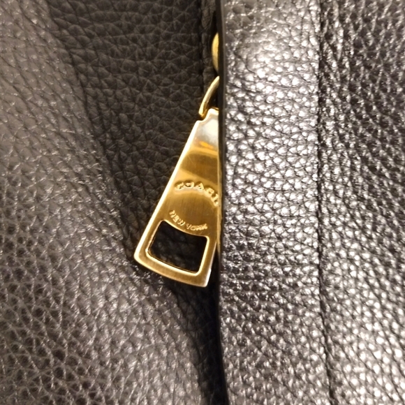 Coach Large Pebbled Leather Scout Hobo Bag - Picture 6 of 16